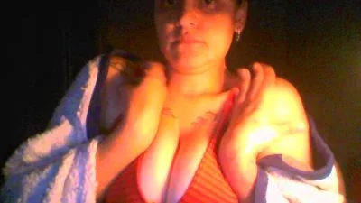 LaraFelicia 無料ライブ xxx カム