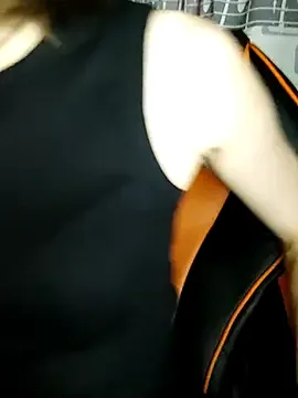 Aashikalaa zdarma živé xxx cams