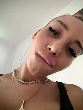 BlueEyes_BB zdarma živé xxx cams