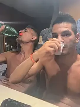 COPPIAGAYHOT ücretsiz canlı xxx cam