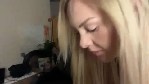 Deliahgrace zdarma živé xxx cams
