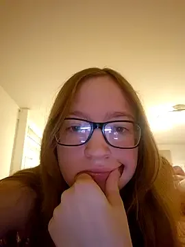 Freaky-Doll gratis live xxx cams