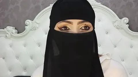 Hajar_Kar bezmaksas live xxx cams