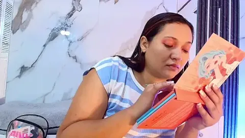 Honey-Hips zdarma živé xxx cams