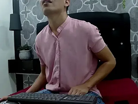 Jeremy-Cock cam xxx live gratis