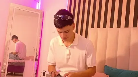 LeoTease zdarma živé xxx cams