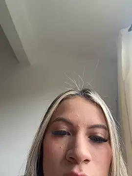 Mia_Rosee1 무료 라이브 xxx 캠