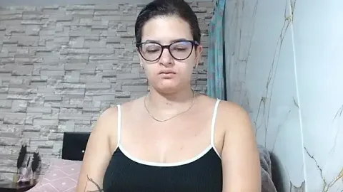 Mia_Sain cams xxx en vivo gratis