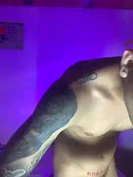 PapiLucca 무료 라이브 xxx 캠