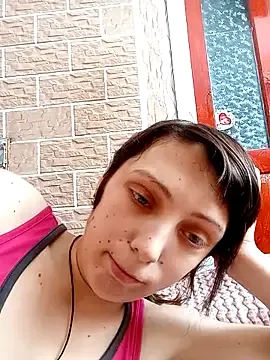 Ponka2011 besplatni live xxx cams