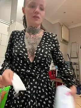 SkinnyLilly मुफ्त लाइव xxx कैम्स