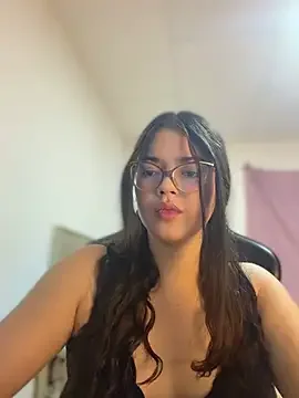 Valentina2390 ilmaiset live xxx cams