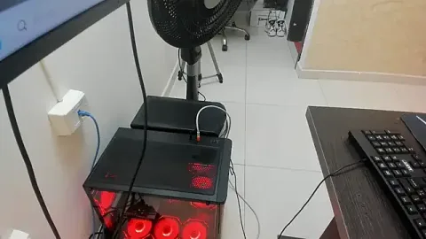 Zoe-Kitty ücretsiz canlı xxx cam