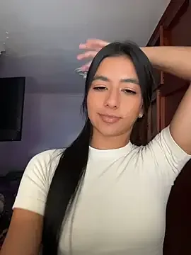 eva_roseee 無料ライブ xxx カム