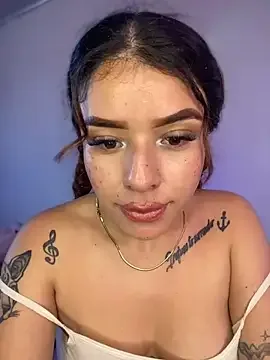 hally-jensen1 cam xxx live gratis