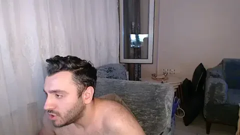 handsomeee04 besplatni live xxx cams