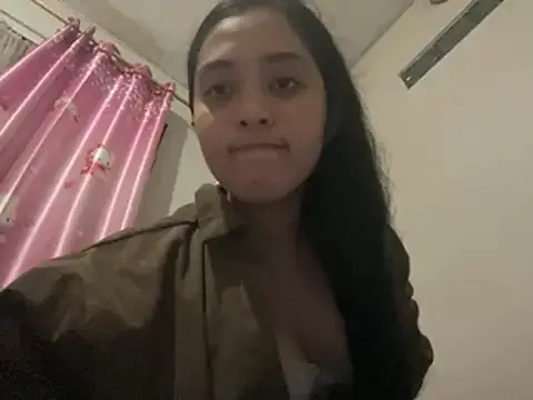 hazelnuties 免费直播 xxx 摄像头