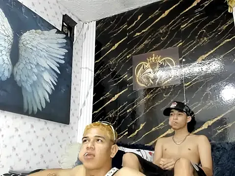 perverted_boyys22 무료 라이브 xxx 캠