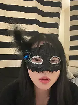 una_h bezmaksas live xxx cams