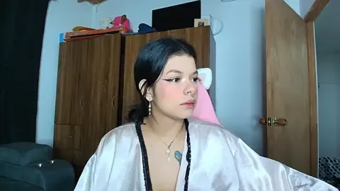 yungelitamor_ 免费直播 xxx 摄像头